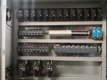 CNC βουτυλική μηχανή εξωθητών ελέγχου PLC πλήκτρων διαστήματος αργιλίου