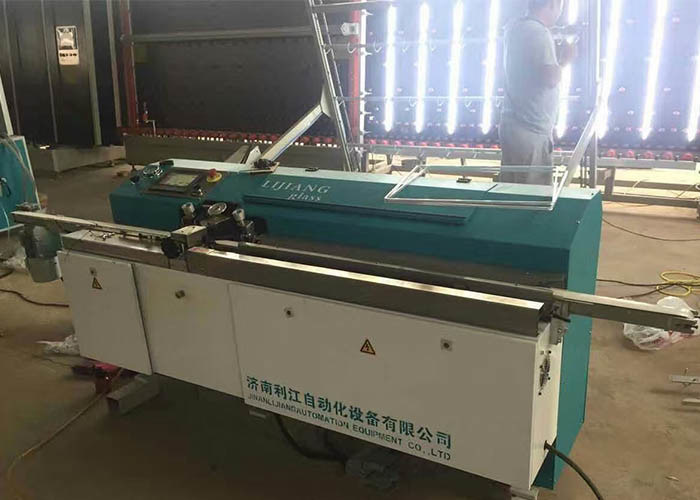 Μεγάλη βαρελιών μόνωσης γυαλιού γραμμών παραγωγής αυτόματη βουτυλική εξωθητών αποδοτικότητα εργασίας μηχανών υψηλή