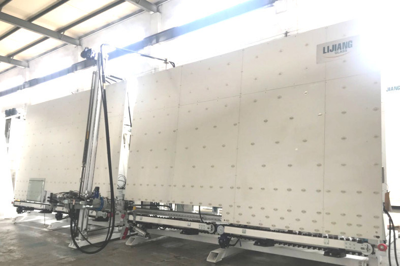 Αυτόματη μονώνοντας μηχανή ρομπότ γυαλιού σφραγίζοντας για 3 ή 4 - πλαισιωμένο γυαλί βημάτων