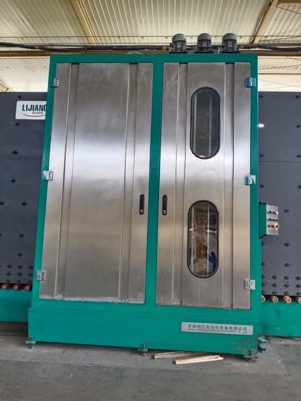 Κάθετο πλυντήριο γυαλιού υψηλής αποδοτικότητας για την παραγωγή και την επεξεργασία γυαλιού