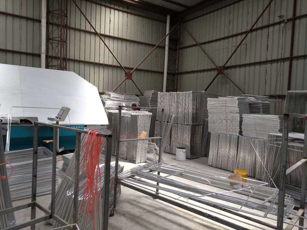 Το χρώμα προσάρμοσε την ακριβή κάμπτοντας μηχανή πλήκτρων διαστήματος γωνίας ±0.5mm