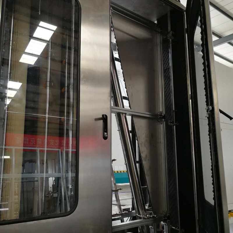 Η κάθετη μονώνοντας γραμμή παραγωγής γυαλιού, μπορεί να επιλέξει το ελάχιστο και μέγιστο μέγεθος γυαλιού