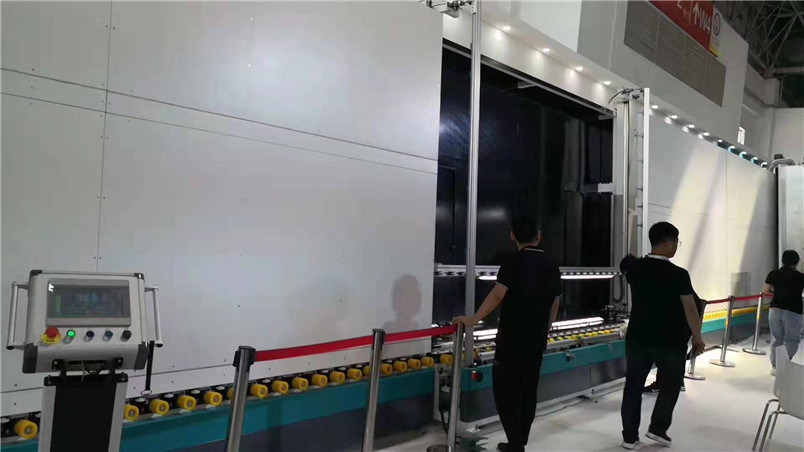 Αυτόματη κάμπτοντας μηχανή πλήκτρων διαστήματος αργιλίου για την οριζόντια μονώνοντας γραμμή παραγωγής γυαλιού